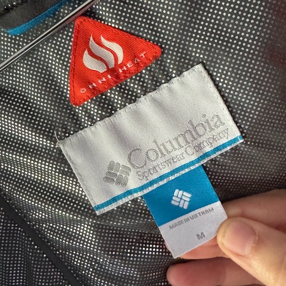 Columbia Red Jacket Outerwear Omni-Tech Jacket Medium Hooded Multi Compartment - Picture 3 of 15